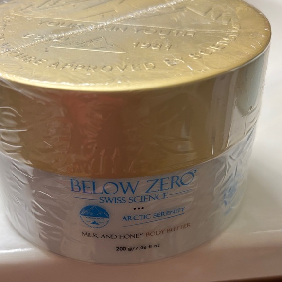 Arctic Serenity Milk and Honey Body Butter - BNWT/SEALED NEVER USED OR OPENED - Picture 6 of 8